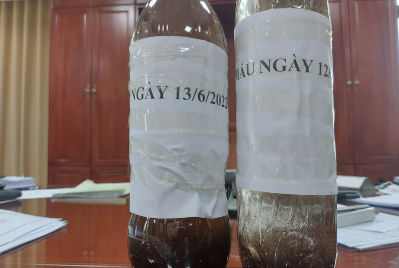 TP Vinh: Nước máy đổi màu và có mùi lạ -0