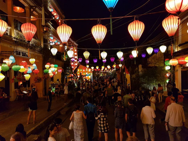 Về phố Hội -0