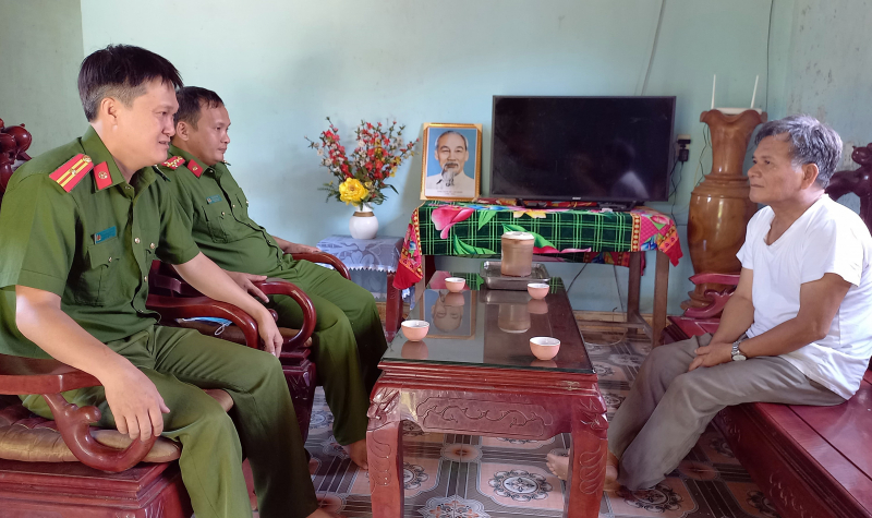 duoi chan deo.jpg -0