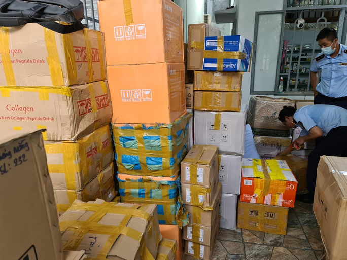 Xử phạt cơ sở kinh doanh sản phẩm mỹ phẩm không rõ nguồn gốc qua Facebook -0