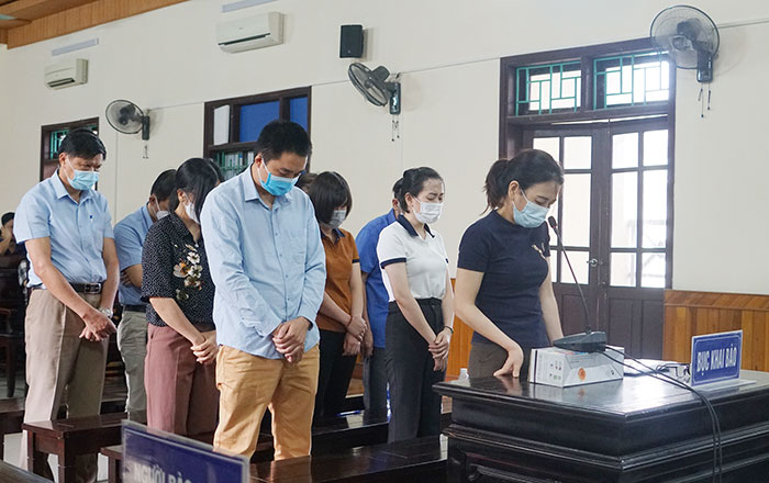 Nâng giá thiết bị để bòn rút ngân sách -0
