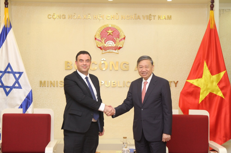 Minister of Public Security receives outgoing Israeli Ambassador -0
