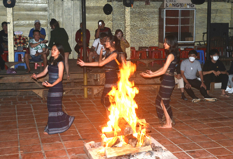 CANDDB28-Người “giữ lửa” cho cồng chiêng Tây Nguyên -0