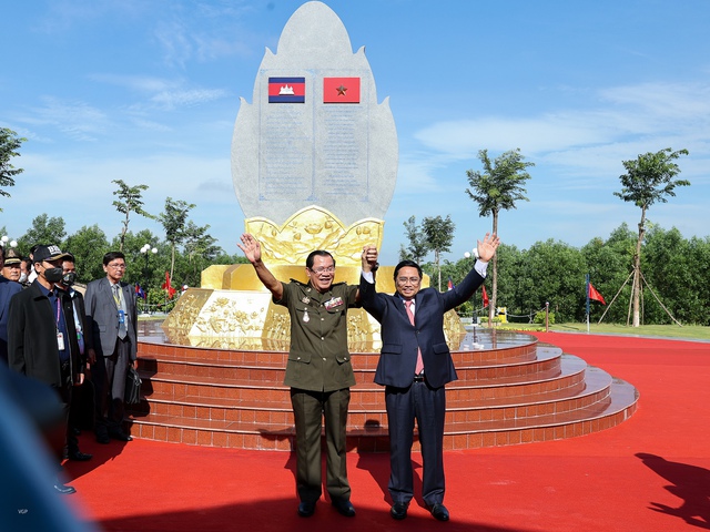 Thủ tướng Campuchia: Luôn ghi nhớ sự giúp đỡ của Việt Nam trên hành trình lật đổ chế độ diệt chủng Pol Pot -0