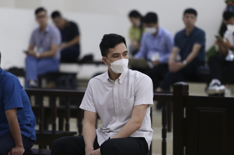 Luật sư đề nghị triệu tập hai nguyên Phó Chủ tịch TP Hà Nội trong phiên xử bị cáo Nguyễn Đức Chung  -0