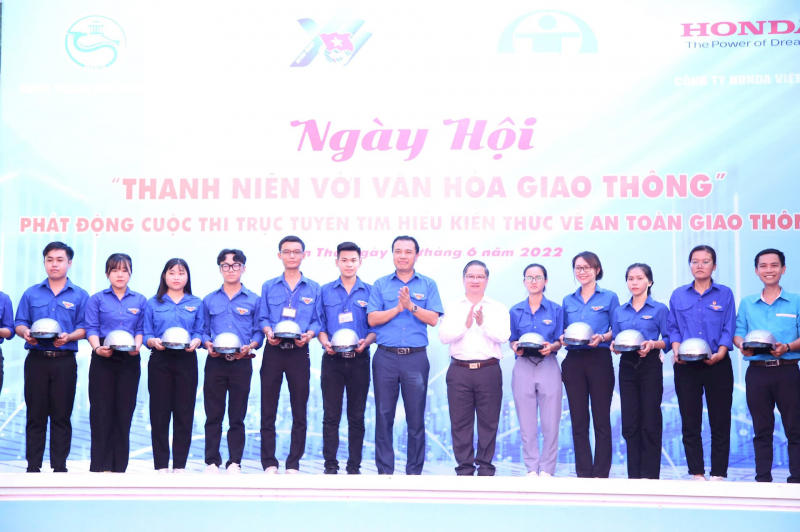 Phát huy vai trò thanh niên trong xây dựng văn hóa giao thông an toàn -0