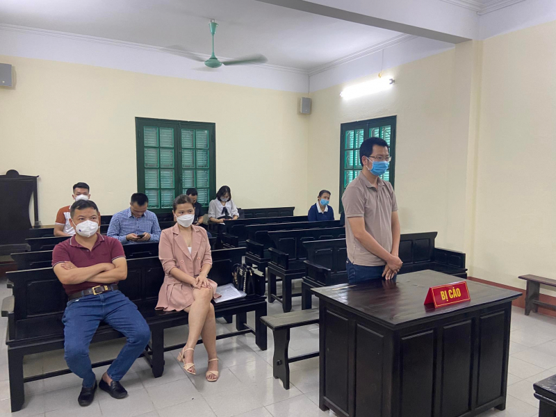Buôn bán sữa tắm giả, nam thanh niên lĩnh 30 tháng tù treo -0