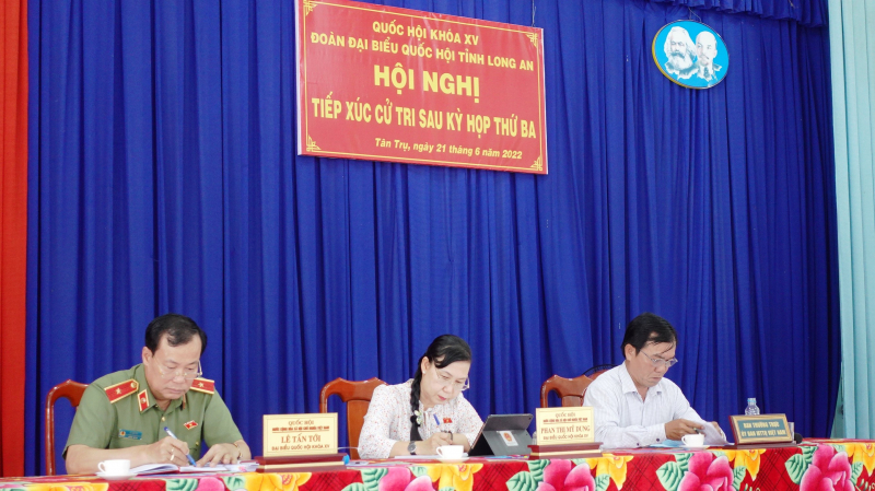 Đồng chí Lê Tấn Tới tiếp xúc cử tri tại Đức Huệ, Tân Trụ (Long An) -0