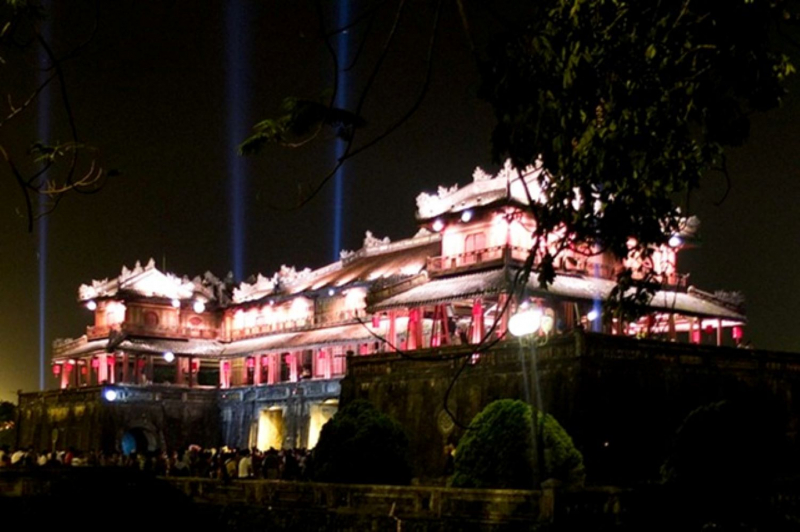 Du khách được miễn phí vé tham quan Đại nội về đêm dịp Festival Huế 2022 -0