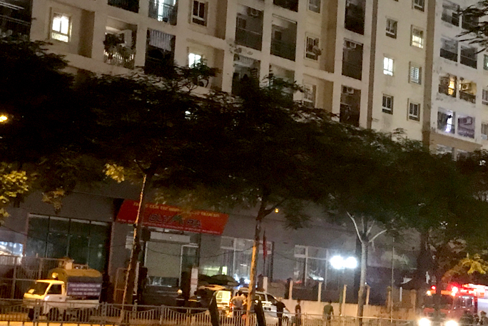 Điều tra vụ người đàn ông tử vong trên hàng rào chung cư -0