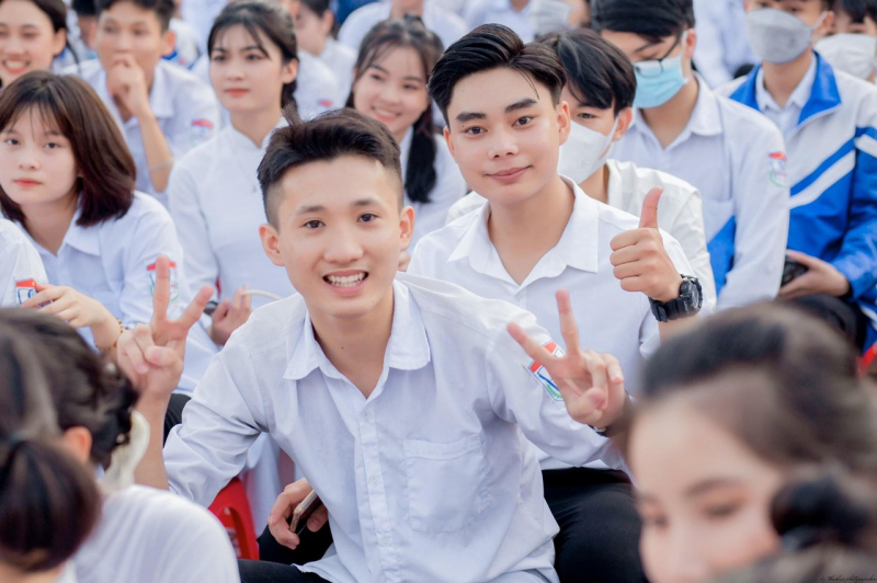 Thí sinh có gần 1 tháng để đăng ký, điều chỉnh nguyện vọng xét tuyển trực tuyến -0