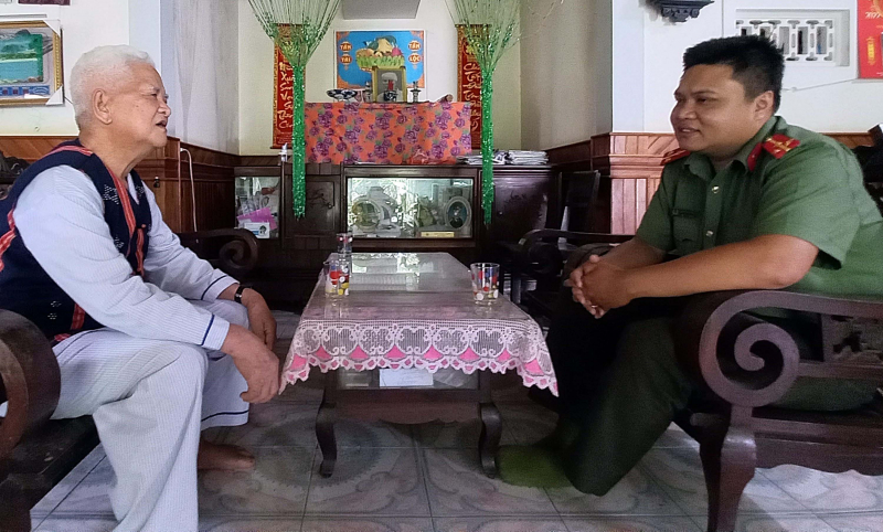 Phát huy vai trò già làng, người có uy tín ở vùng cao biên giới -0