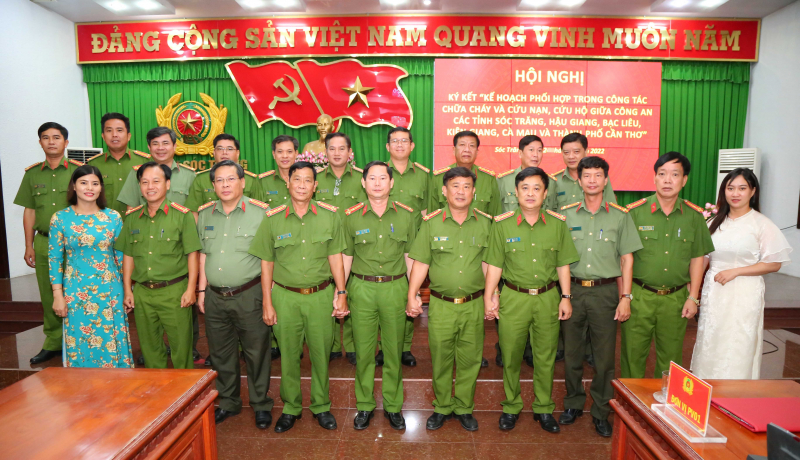 Công an 6 tỉnh, thành Tây Nam Bộ ký kết phối hợp PCCC -0