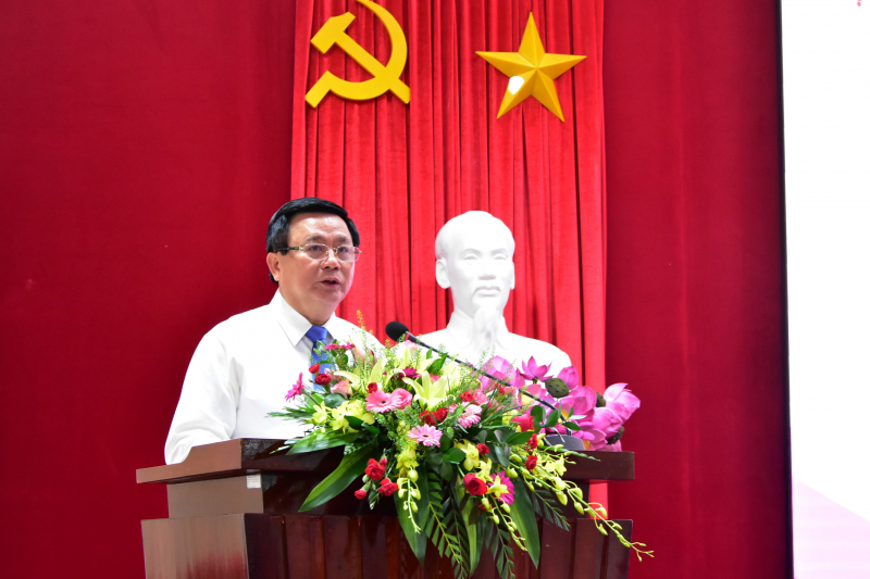 Phát huy tiềm năng văn hóa Huế để thực hiện thắng lợi Nghị quyết 54 của Bộ Chính trị -0