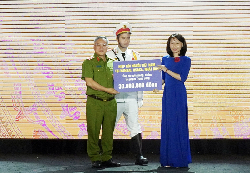 chị lê thương (kiều bào nhật bản).jpg -0