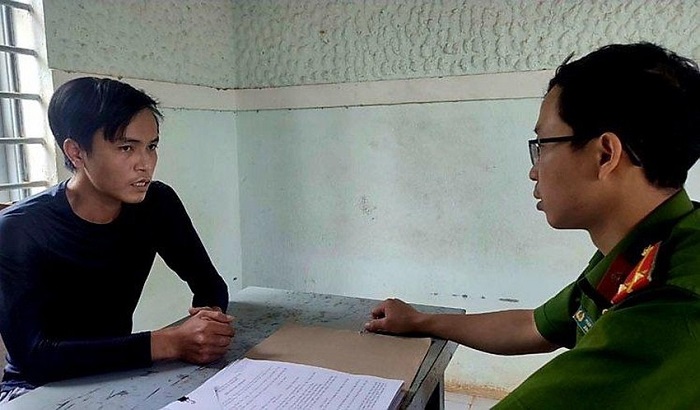 Bắt đối tượng chuyên làm sổ đỏ giả lừa đảo hàng trăm triệu đồng -0
