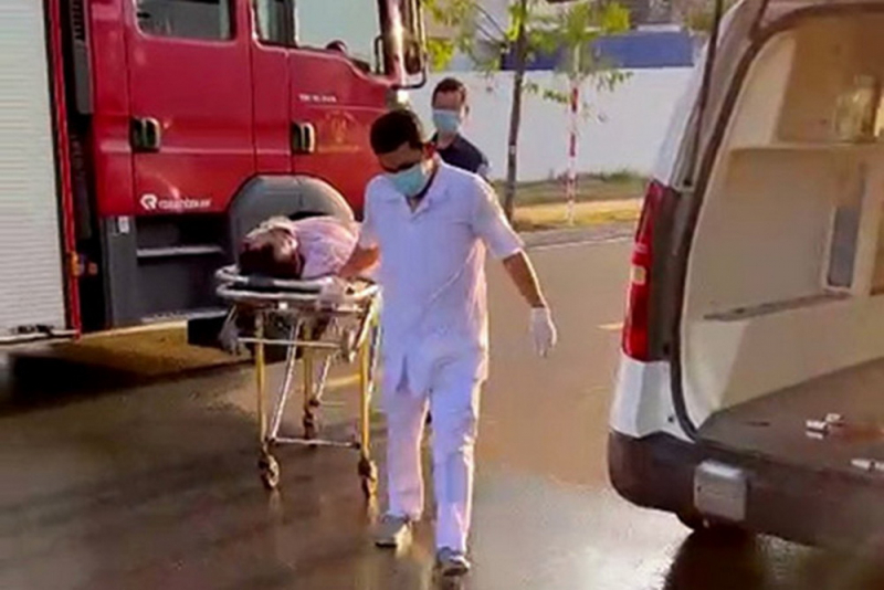 Người đàn ông nằm gục bên khẩu súng ngắn trong căn biệt thự đã tử vong -0