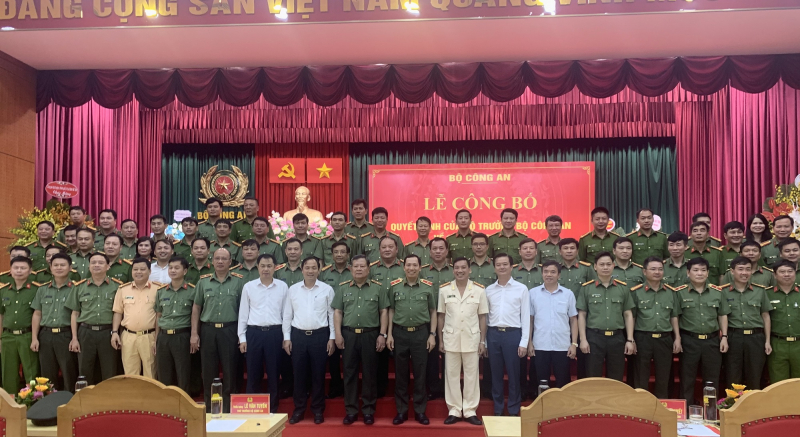 Điều động Đại tá Lê Khắc Thuyết giữ chức vụ Cục trưởng Cục Viễn thông và cơ yếu -0