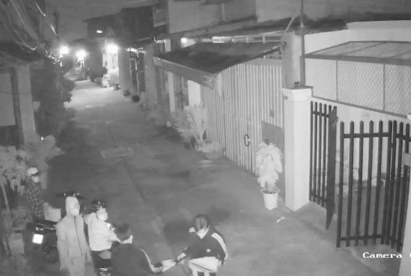 Rình rập rồi phá 2 lớp cửa đột nhập nhà dân trộm tài sản -0