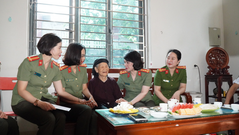 Chuỗi các hoạt động kỷ niệm Ngày Thương binh Liệt sĩ ý nghĩa, thiết thực -0