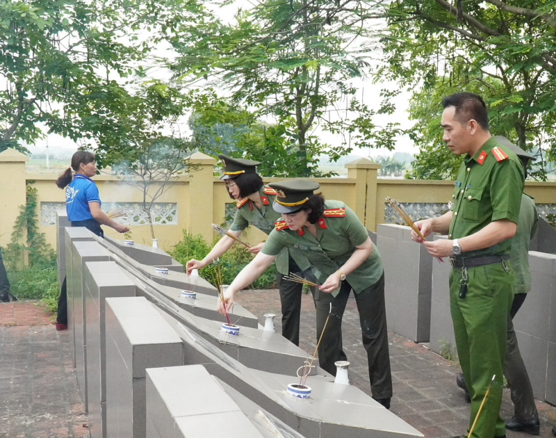 Chuỗi các hoạt động kỷ niệm Ngày Thương binh Liệt sĩ ý nghĩa, thiết thực -0