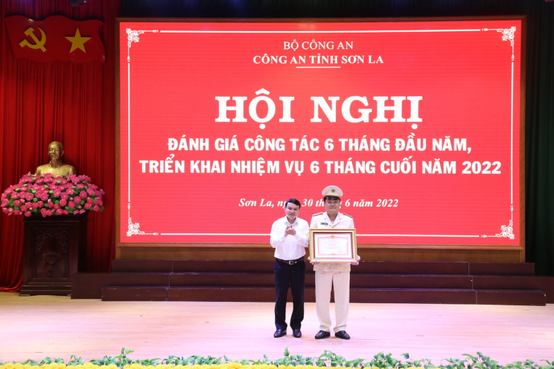 Sơn La: Bắt giữ 729 vụ, 893 đối tượng phạm tội về ma túy  trong 6 tháng đầu năm 2022 -1