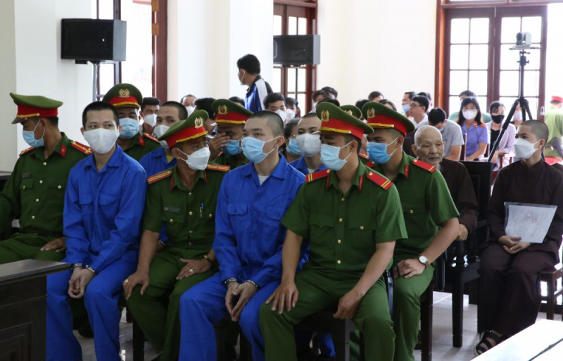 Hoãn phiên tòa xét xử vụ “Tịnh thất Bồng lai” -0