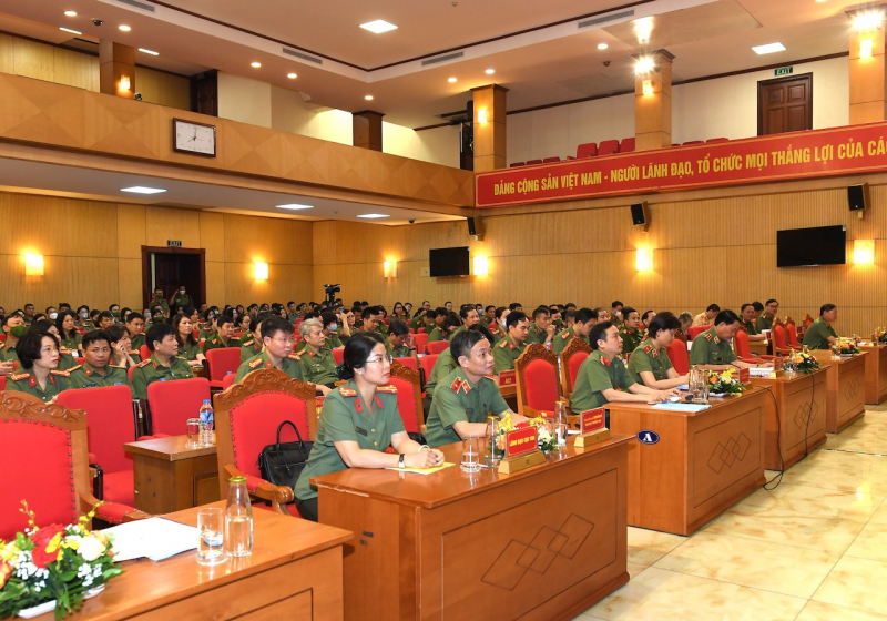 Chuyển mình đi vào thực hiện công tác chiến lược của lực lượng Công an -0