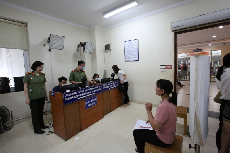 Huy động tối đa lực lượng cấp hộ chiếu phổ thông mẫu mới cho công dân -0