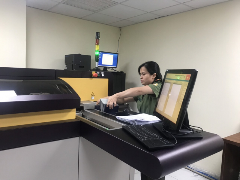 Hộ chiếu phổ thông mẫu mới khác với hộ chiếu phổ thông mẫu cũ như thế nào? -0
