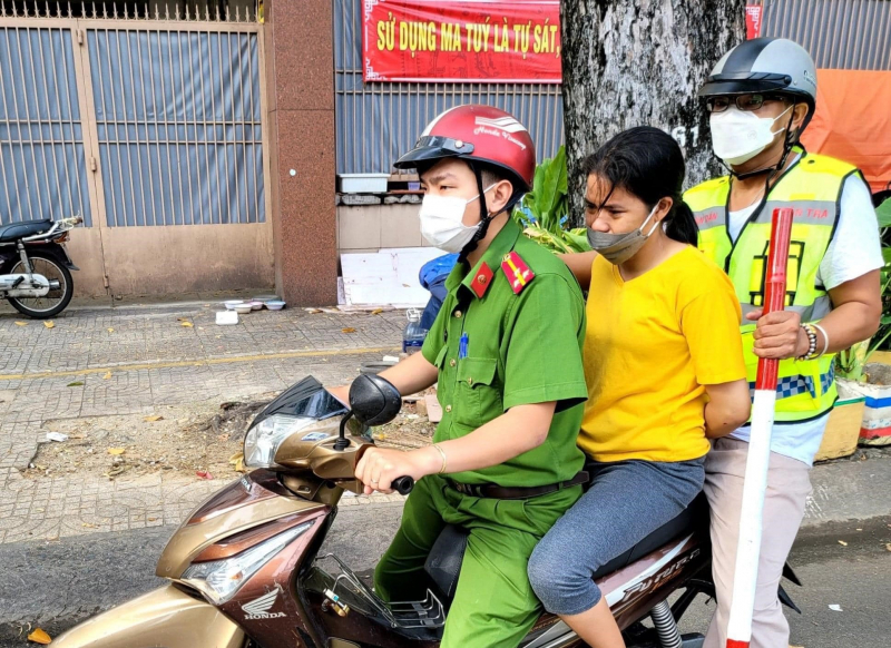 Cướp xong bị TNGT, bỏ mặc “vợ hờ” tại hiện trường rồi tháo chạy -0