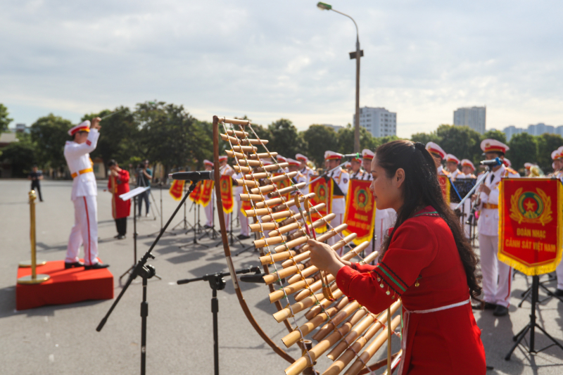 Đại tướng Tô Lâm dự tổng duyệt chương trình của Đoàn Nhạc Cảnh sát Việt Nam tại Nhạc hội Cảnh sát các nước ASEAN+ -0