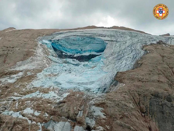 Lở tuyết trên dãy Alps, nhiều người leo núi thiệt mạng -0