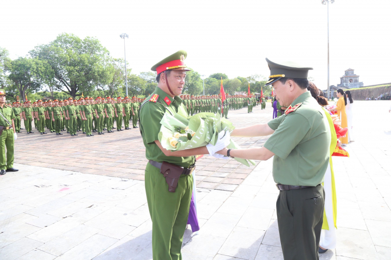 Khai mạc Chung kết Hội thi Điều lệnh, bắn súng, võ thuật CAND - Khu vực phía Nam  -0