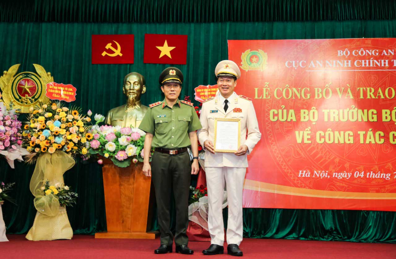 Thiếu tướng Vũ Hồng Văn nhận nhiệm vụ Cục trưởng Cục An ninh Chính trị Nội bộ -1