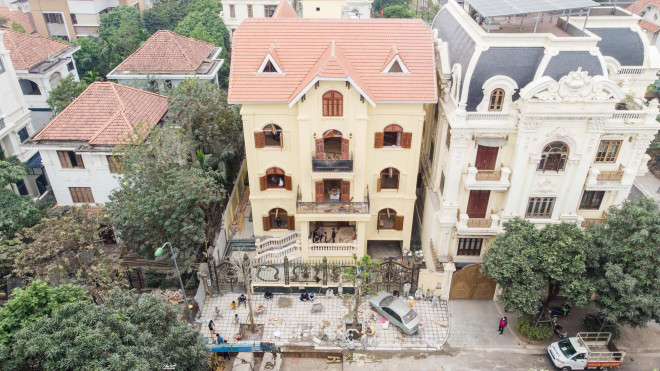 Yêu cầu quận Cầu Giấy xử lý dứt điểm vi phạm trật tự xây dựng tại biệt thự Yên Hòa -0