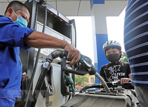 UBTVQH sẽ họp bất thường xem xét giảm thuế môi trường với xăng dầu -0