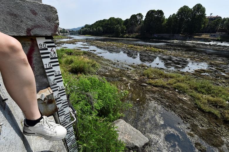 Con sông dài nhất Italia trơ đáy, chính phủ ban bố tình trạng khẩn cấp -0