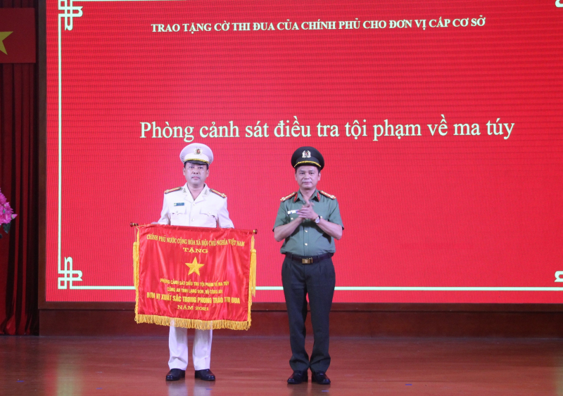 Phong trào Nụ cười chiến sĩ -0