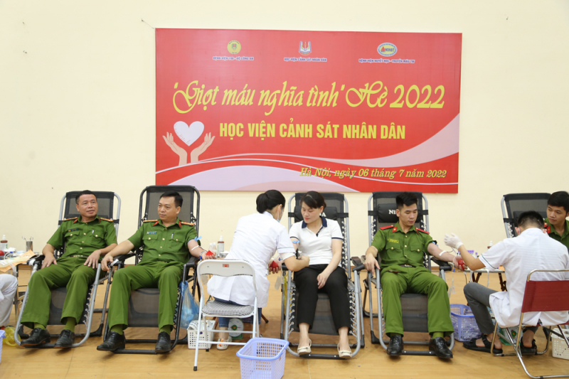 Học viện CSND đóng góp gần 1.300 đơn vị máu trong các đợt hiến máu tình nguyện hè 2022 -0