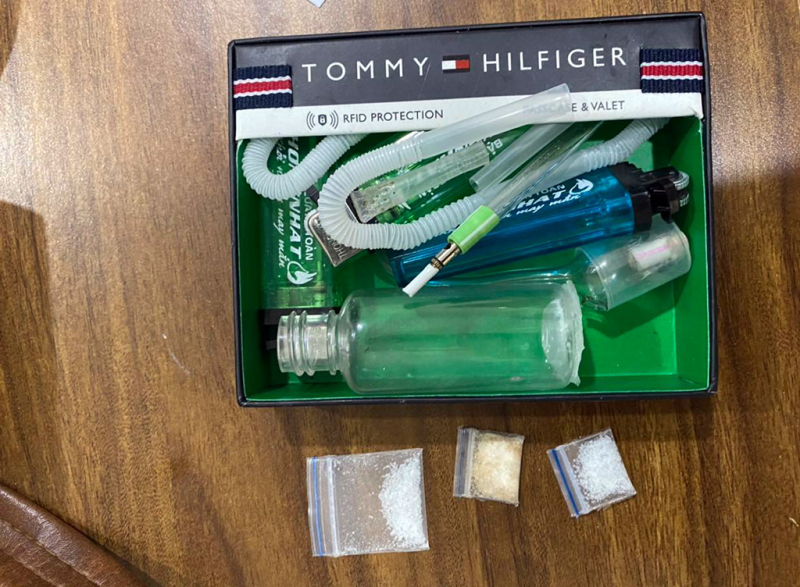 Cảnh sát 141 bắt đối tượng giấu ma túy, chở theo vợ con -0