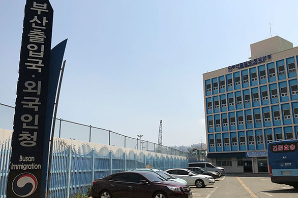 Hàn Quốc trục xuất 29 người Việt vì tổ chức 