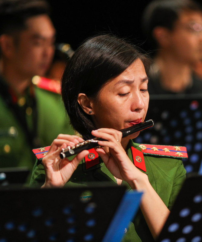 Hàng trăm nghệ sĩ – chiến sĩ Cảnh sát trong và ngoài nước rộn ràng chuẩn bị biểu diễn tại bờ Hồ -8