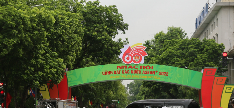 Hàng trăm nghệ sĩ – chiến sĩ Cảnh sát trong và ngoài nước rộn ràng chuẩn bị biểu diễn tại bờ Hồ -0