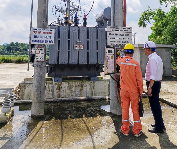 EVNNPC đảm bảo cấp điện cho gần 1.000 địa điểm tổ chức kỳ thi tốt nghiệp THPT -0