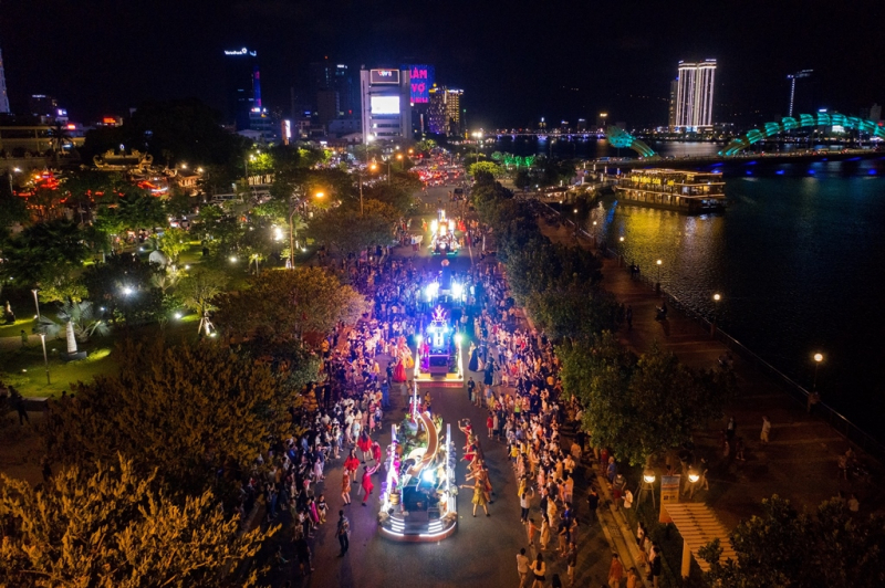 Đại nhạc hội Take me to the Sun thu hút hàng vạn khán giả tại Đà Nẵng -1