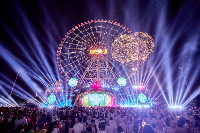 Đà Nẵng: Pháo hoa rực rỡ trên bầu trời đêm đại nhạc hội “Take me to the Sun” - Lễ hội tận hưởng mừa hè Đà Nẵng 2022 -0