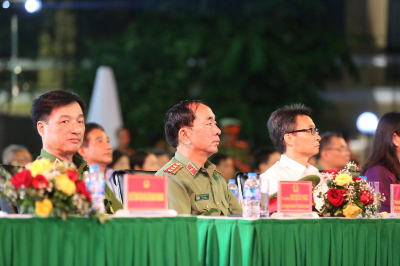 “Đại tiệc” âm nhạc của tình đoàn kết, hữu nghị, vì hòa bình, thịnh vượng của các quốc gia -0