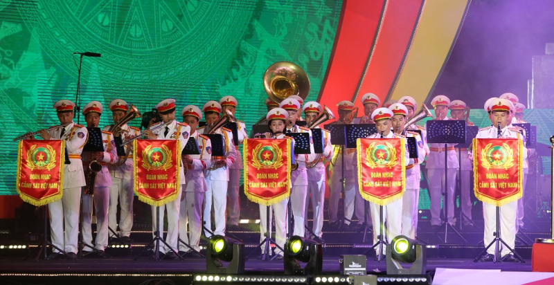 “Đại tiệc” âm nhạc của tình đoàn kết, hữu nghị, vì hòa bình, thịnh vượng của các quốc gia -0