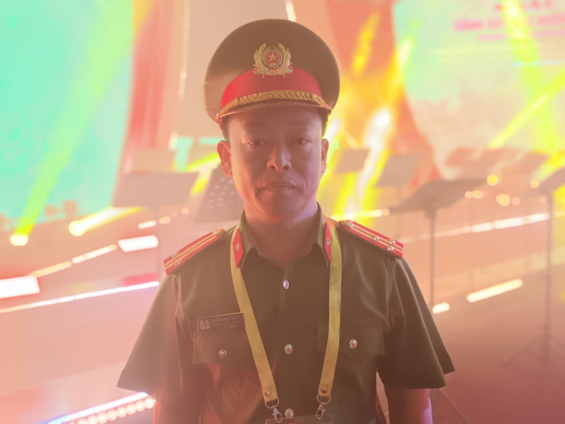 trinh anh thong.jpg -0